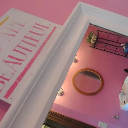 Appartement Chesterfield -view On Garden